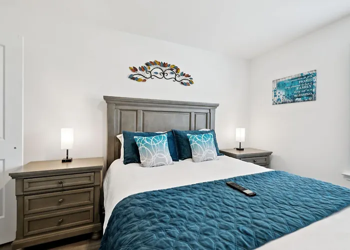 Beautiful And Super Comfy Home!