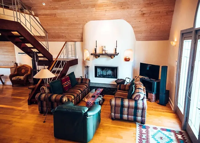 Gorgeous Family-Friendly Vacation Rental Near South Bend, Indiana