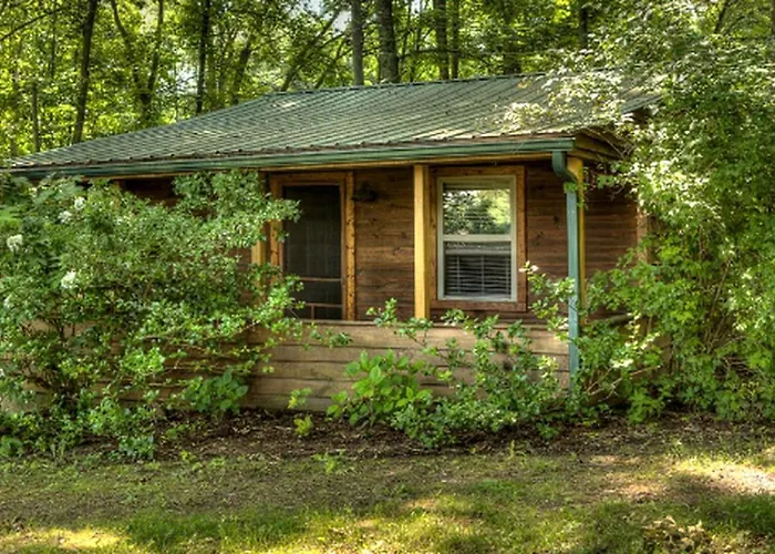 Two-Bedroom Cabins For Rent Near Daniel Boone National Forest, Kentucky