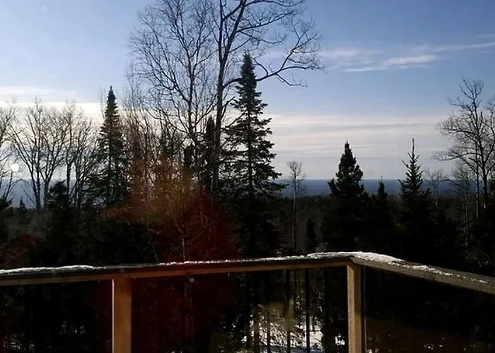 Rustic Cabin Rental With Views Of Lake Superior In Minnesota