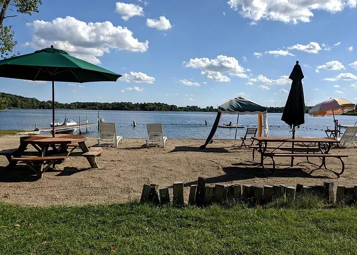 Lakeside Cabin For Dream Family Glamping Vacations In Minnesota