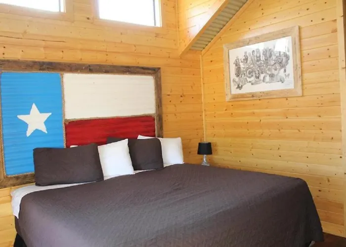 Group 01) Cabin #1