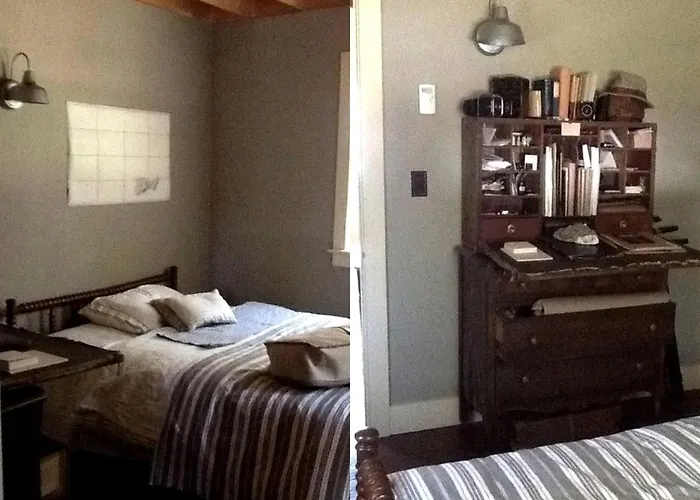 Charming Cottage Rental With Antique Decor In Narrowsburg, New York