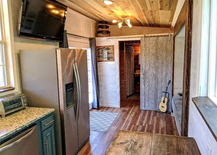 Tiny House With Amazing Views And Private Hiking Trails In Hill Country, Texas