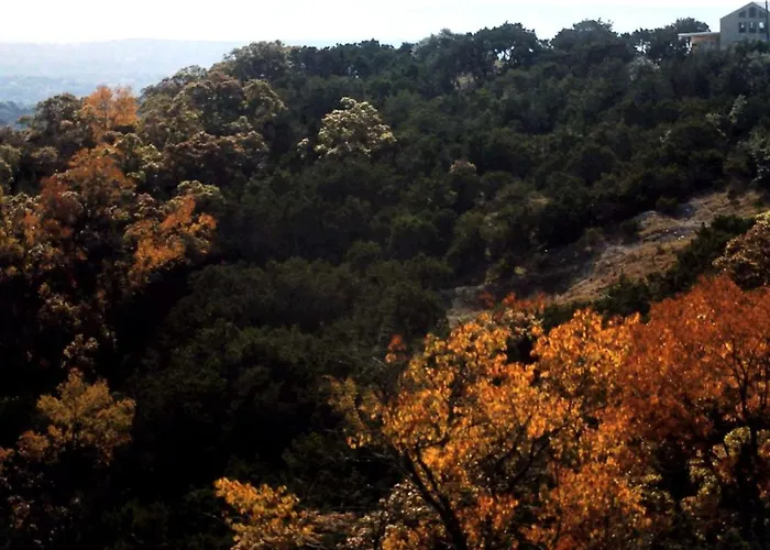 Pet-Friendly Cabin Rental For Two In Pipe Creek, Texas