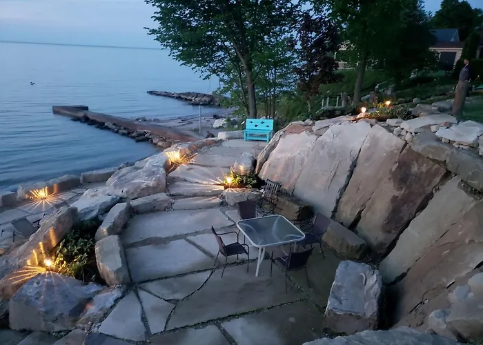 Rustic Lakeside Vacation Rental With Beach Access In Vermilion, Ohio