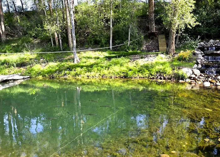 Spectacular Family Vacation Home With Fishing Pond Near Aspen, Colorado