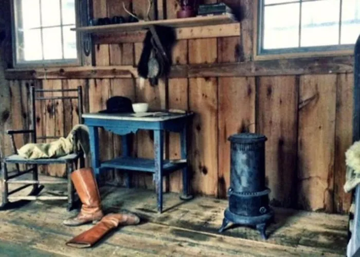 Rustic Cabin Retreat On The Ten Mile River In Narrowsburg, New York