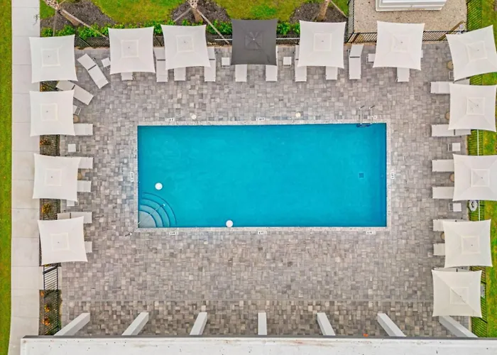 Luxury 4 Bedroom Den W Private Pool Close To Disney Golf Clubs Pet Friendly