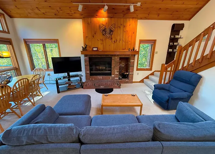 Mwp69 Spacious 5-Bedroom Condo, Partial Notch Views, 2 Min To Skiing, Dog Friendly!