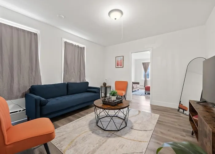 Downtown Hartford 2Br Family Pet Friendly