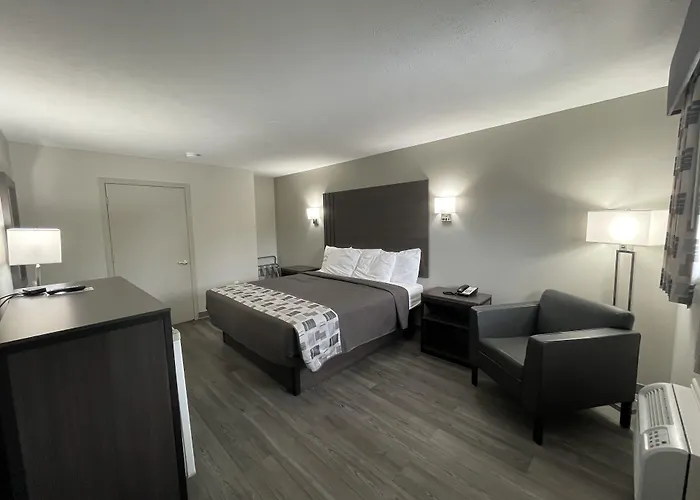 Embassy Inn - Hohenwald