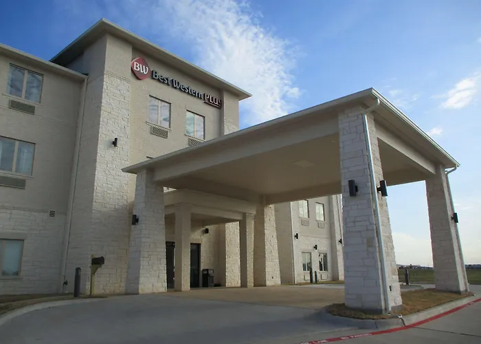 Merica Inn & Suites