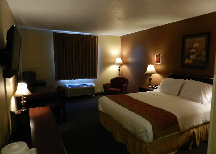 Bay Inn & Suites Troy