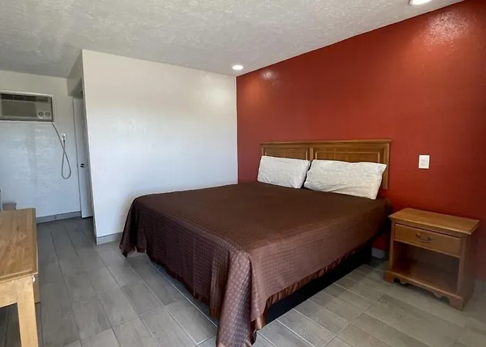 Red River Inn