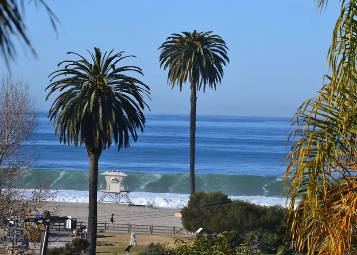 Moonlight Beach Motel