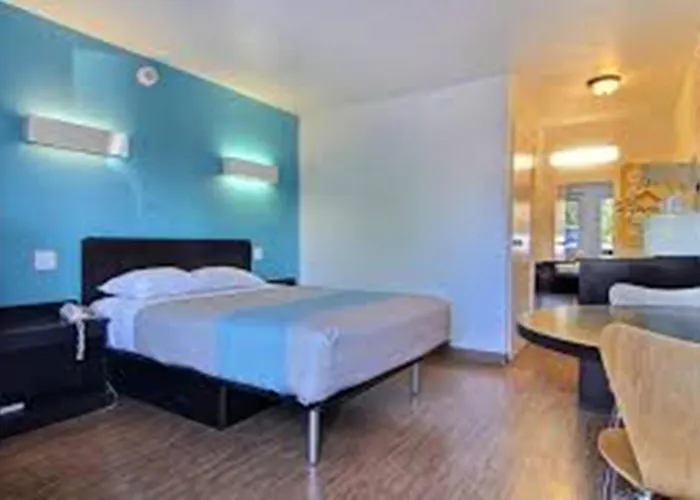 Motel 6-Carlsbad, NM