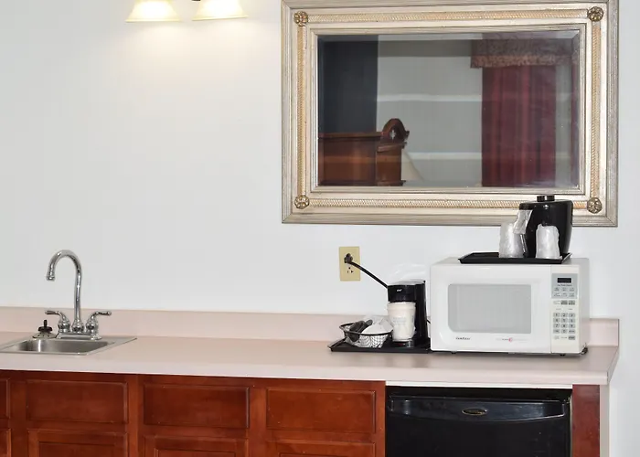 Wingate Suites By Wyndham Youngstown - Austintown