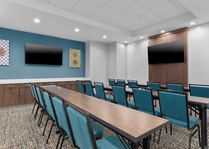 Hampton Inn Saline