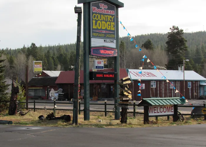 The Woodsman Country Lodge Motel