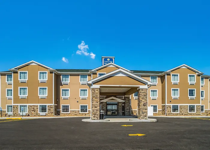 Cobblestone Hotel & Suites Denmark - Green Bay