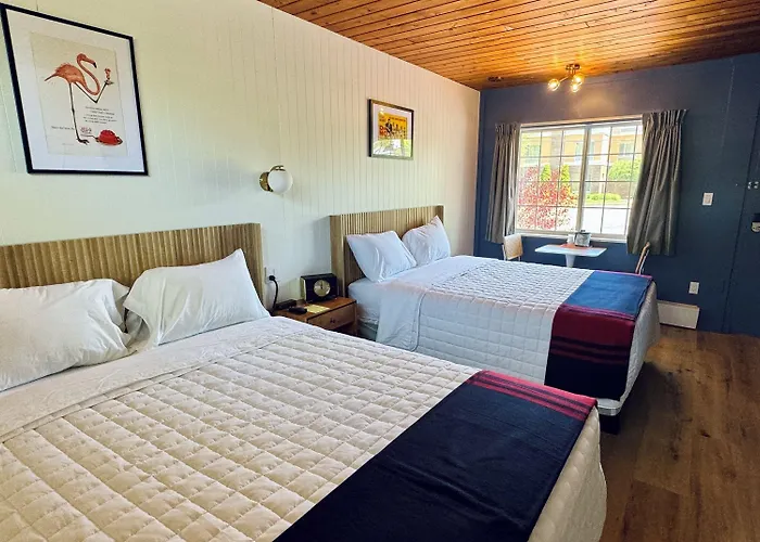 The Sierra Motel