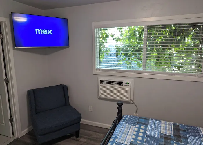 Majestic Rockies Motel