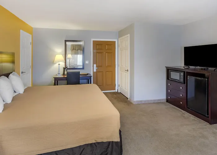 The Riverstone Inn