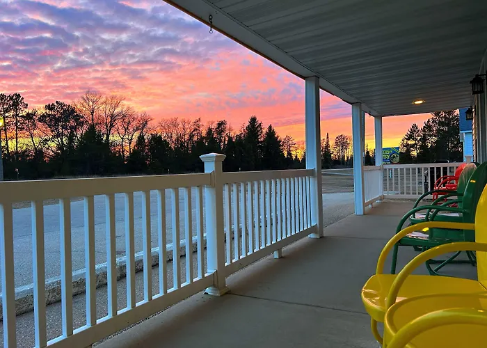 Hillcrest Motel