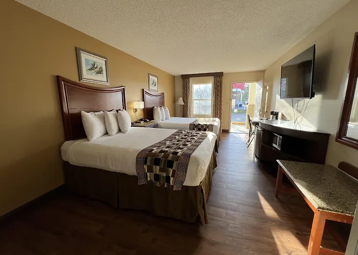 Atkinson Inn & Suites