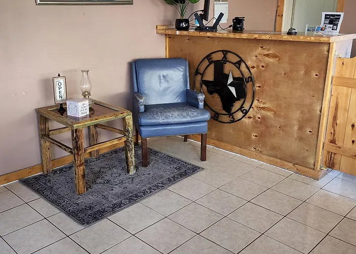 Canadian Inn