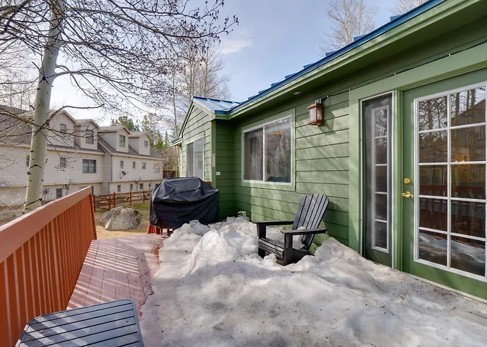8 Mi To Copper Mtn: Dtwn Frisco Retreat W/ Deck!