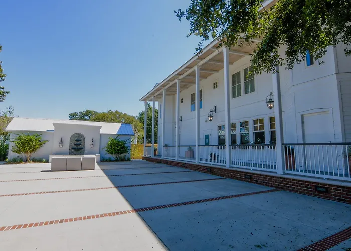 Oyster Bay Boutique Hotel (Adults Only)