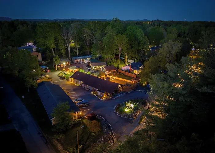 Cedarwood Inn