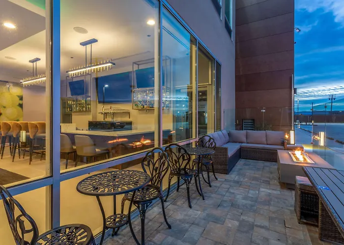 La Quinta Inn & Suites By Wyndham Galt Lodi North
