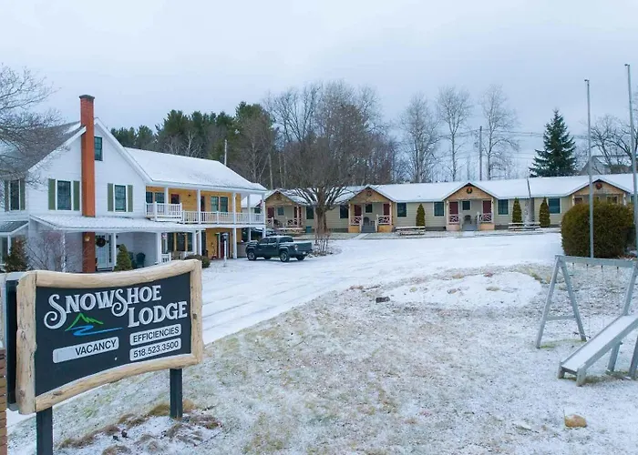 The Snowshoe Lodge