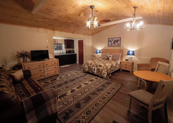 The Snowshoe Lodge