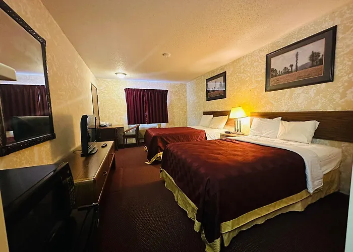 Studio 7 On Main