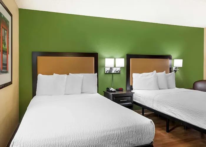 Relax Suites Extended Stay - La Mirada