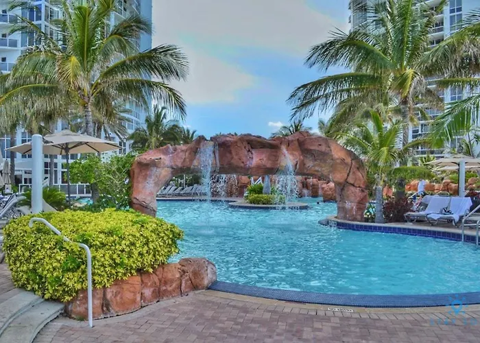 Deluxe Studio Balcony Bay View Amazing Pool