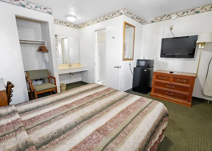 Friendship Inn Hotel