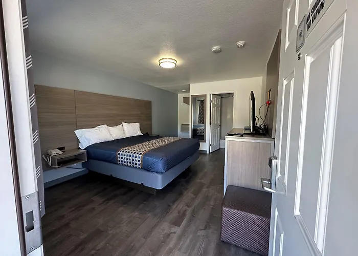 Sands Motel