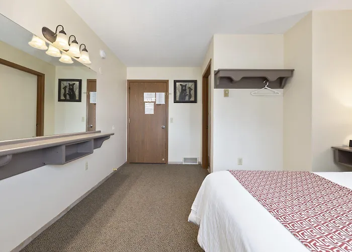 Commander Motel