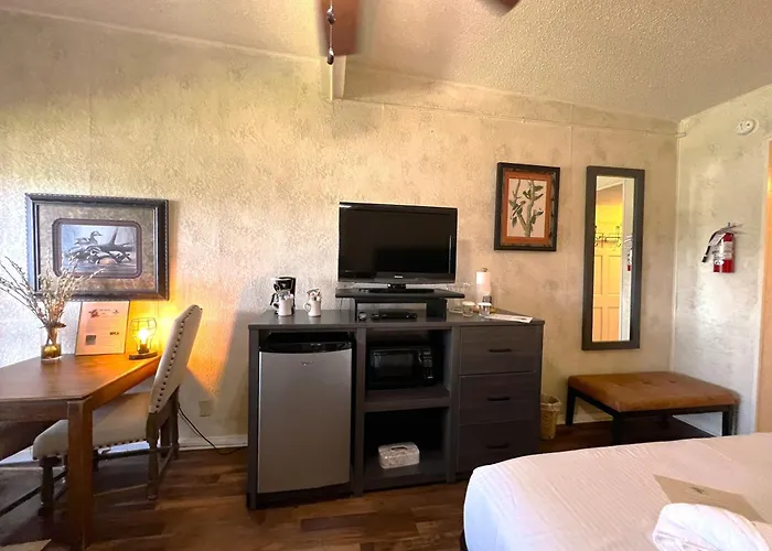 Gr9 - Mountain Harbor King Guest Room On Lake Ouachita