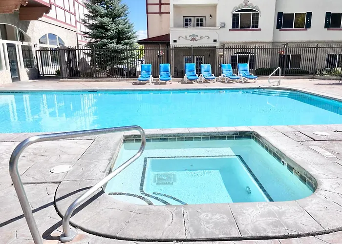 Comfortable Double Queen Suite Near Park City & Ballerina Farms #1055