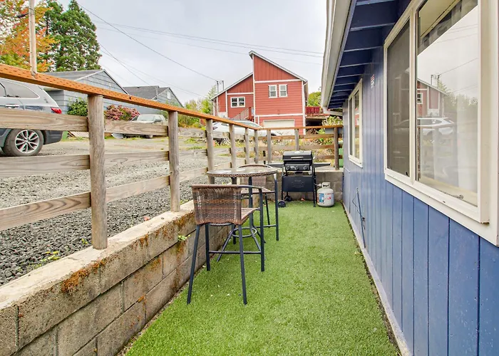 Quaint Coos Bay Escape, 2 Mi To Downtown