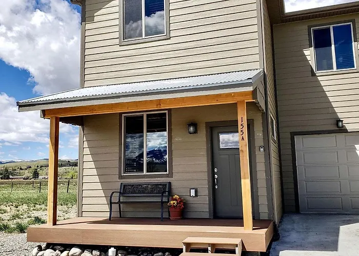 Modern Condominium With Pet-Friendly Drift Boat Parking Near Madison River In Ennis, Montana