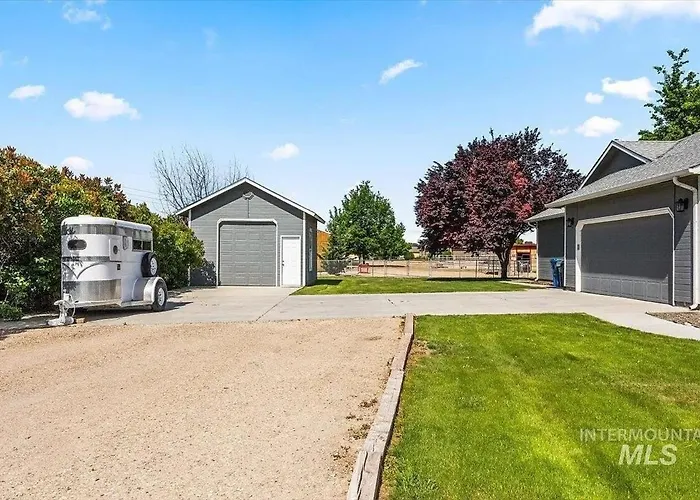 Peaceful Nampa Retreat