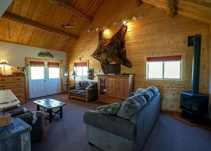 Adorable Montana Mountain Cabin With Scenic Views, Near Virginia City & Nevada City, Mt
