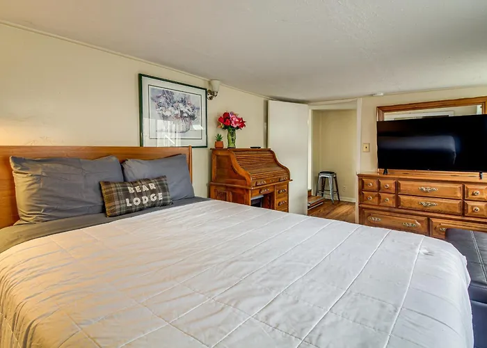 Quaint Coos Bay Escape, 2 Mi To Downtown
